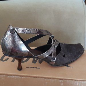 CYDWOQ 2-tone Low Heel